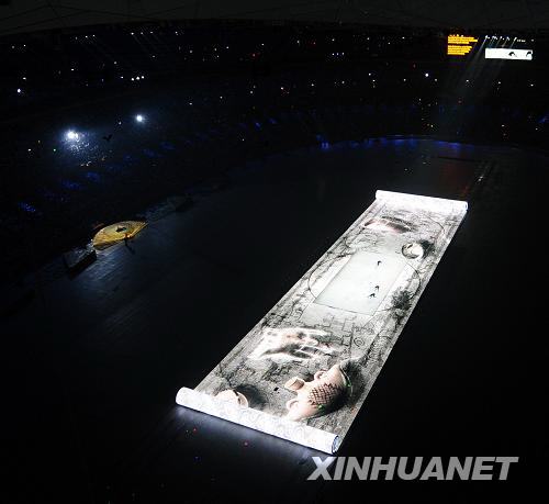 8月8日晚8时，第29届夏季奥林匹克运动会在国家体育场——“鸟巢”隆重开幕。这是开幕式上的大型文艺表演《美丽的奥林匹克》。